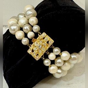 Vintage Faux Pearl Lucite Bead Multi-Strand Bracelet w/Gold Tone & Crystal Clasp